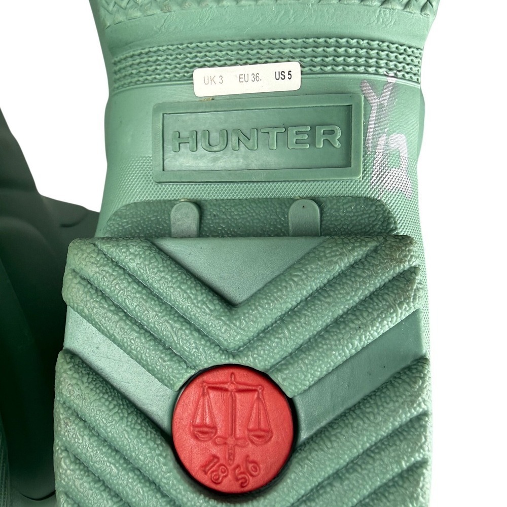 Hunter Original Tall Waterproof Rain Boots, Matte Sage, Size 5 - Picture 10 of 13